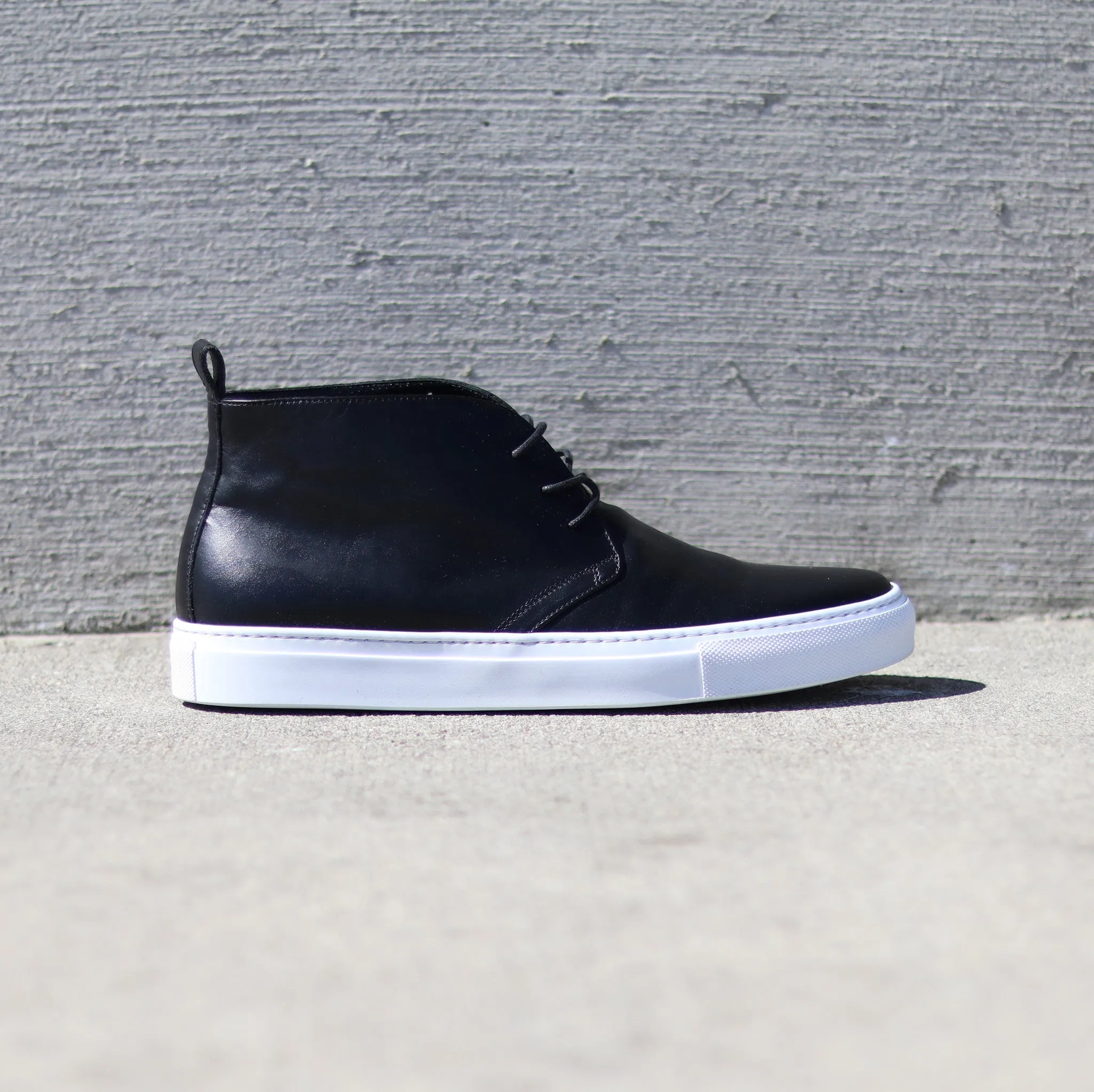 CHUKKA | BLACK