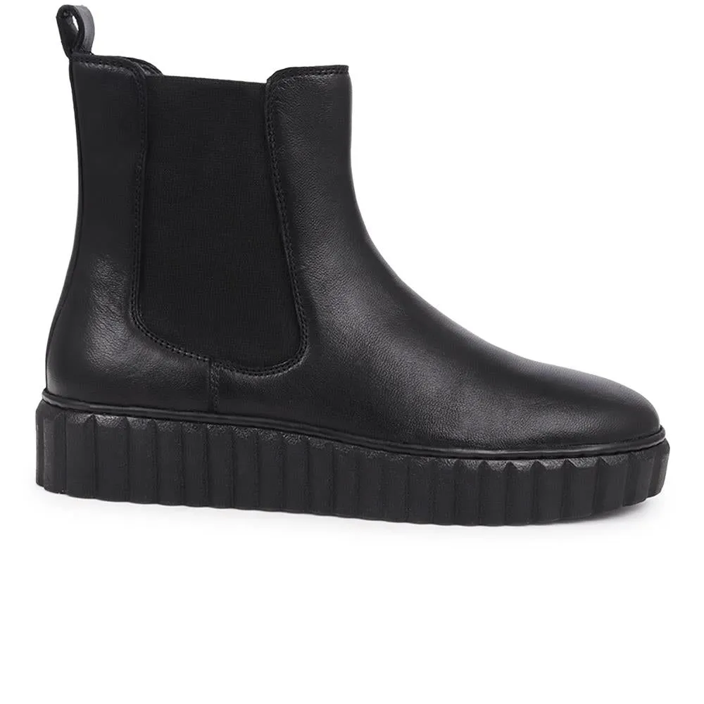 Laure Leather Chelsea Boots - LAURE / 326 178