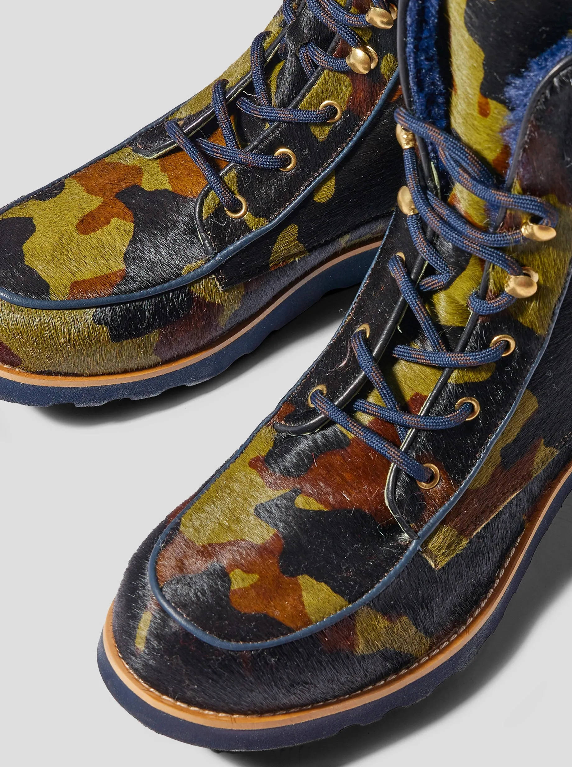 Mountain boots in Camouflage printed leather