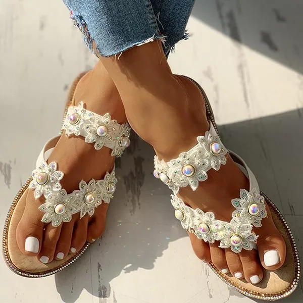 Studded Toe Post Flat Slipper