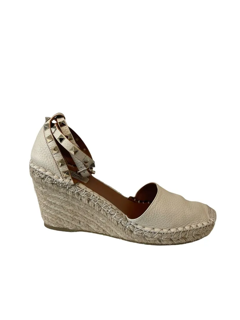 Valentino White Leather Close Toe Wedge Espadrille. Size: 39