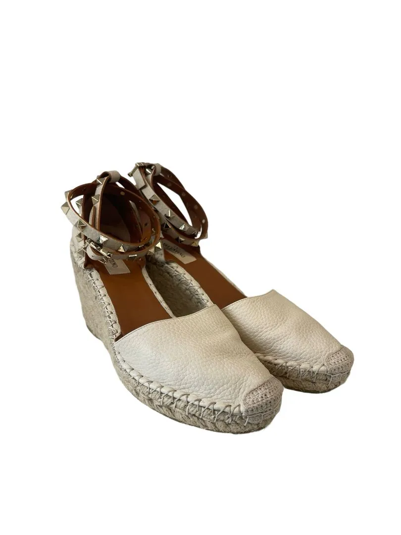 Valentino White Leather Close Toe Wedge Espadrille. Size: 39